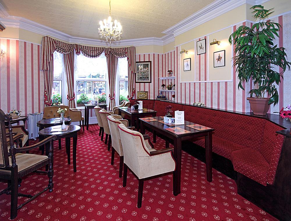 Gascony Hotel Майнхед Екстериор снимка